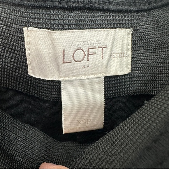 Black midi skirt - Picture 3 of 3